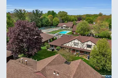22-1 Tamaron Drive, Waldwick, NJ 07463 - Photo 2