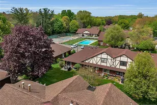 22-1 Tamaron Dr, Waldwick, NJ 07463 - Photo 2