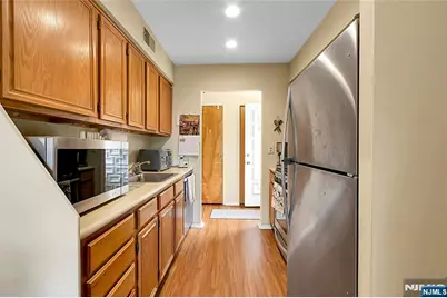 22-1 Tamaron Drive, Waldwick, NJ 07463 - Photo 12