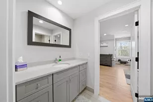 5 Laura Ln, Oakland, NJ 07436 - Photo 32
