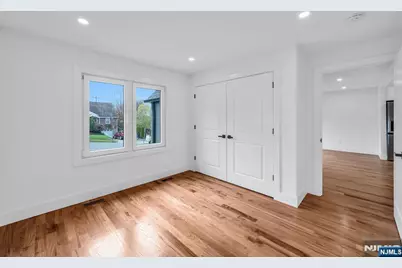 378 Marvin Avenue, Hackensack, NJ 07601 - Photo 16