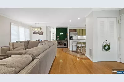 42 Triumph Court A #A, East Rutherford, NJ 07073 - Photo 6