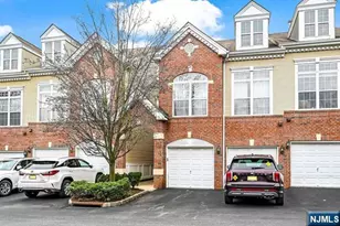 106 Rock Creek Dr T211, Clifton, NJ 07014 - Photo 2