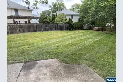 467 Knoll Road, New Milford, NJ 07646 - Photo 20