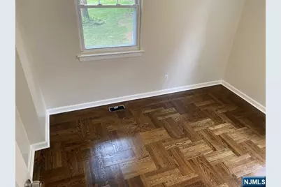 467 Knoll Road, New Milford, NJ 07646 - Photo 10