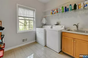 123 Livingston Ave, Livingston, NJ 07039 - Photo 18