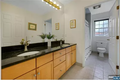 123 Livingston Avenue, Livingston, NJ 07039 - Photo 30