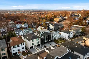 811 Jassamine Way, Fort Lee, NJ 07024 - Photo 40