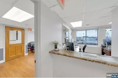 150 Overlook Avenue 1 #1, Hackensack, NJ 07601 - Photo 8