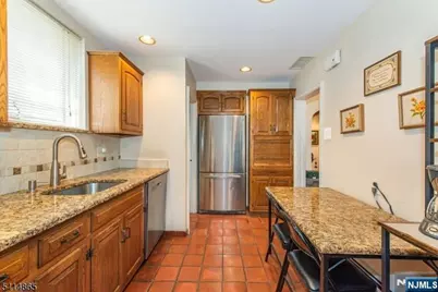 31 Windsor Road, Clifton, NJ 07012 - Photo 12