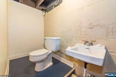 31 Windsor Road, Clifton, NJ 07012 - Photo 28