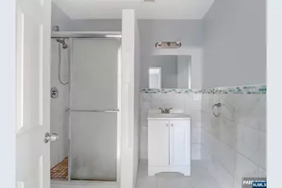 156 Crystal Street 2 #2, North Arlington, NJ 07031 - Photo 4