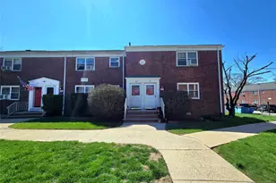 479 Maple Hill Dr 42, Hackensack, NJ 07601 - Photo 1