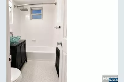424 Palisade Avenue 1st Fl #1st fl, Cliffside Park, NJ 07010 - Photo 6