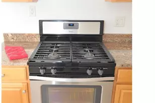 237 Martha Ave, Elmwood Park, NJ 07407 - Photo 4