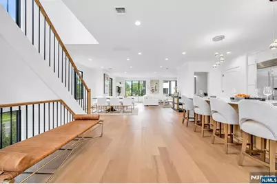 28 Skye Drive, Paramus, NJ 07652 - Photo 8