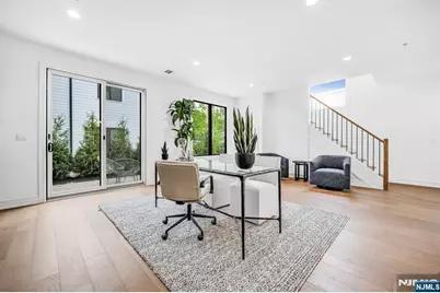 28 Skye Drive, Paramus, NJ 07652 - Photo 6