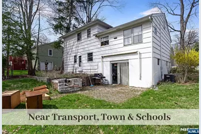 29 Lindbergh Parkway, Waldwick, NJ 07463 - Photo 8