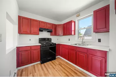 539 Bergen Boulevard, Ridgefield, NJ 07657 - Photo 8