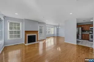 2 Marina Dr 2, Bayonne, NJ 07002 - Photo 8