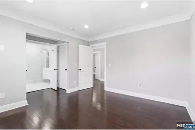 54 Lawton Avenue, Cliffside Park, NJ 07010 - Photo 16