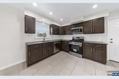11 Sibel Court 2 #2, Woodland Park, NJ 07424 - Photo 2