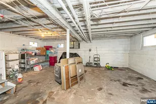 32 Irving St, Montclair, NJ 07042 - Photo 18