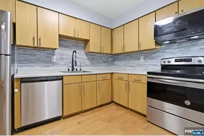 308-310 Passaic Avenue 215 #215, Harrison, NJ 07029 - Photo 4