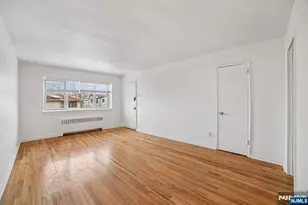 2430 8th Street 5B, Fort Lee, NJ 07024 - Photo 1