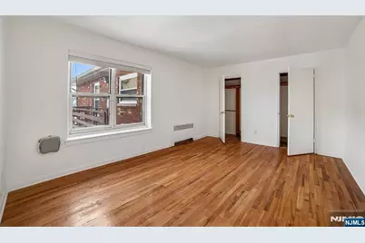 2430 8th Street 5B #5B, Fort Lee, NJ 07024 - Photo 8