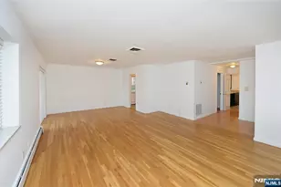 20-30 Ridge Road A8, Ridgewood, NJ 07450 - Photo 4