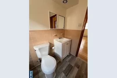 122 Stuyvesant Avenue 7 #7, Lyndhurst Township, NJ 07071 - Photo 8