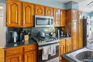 107 Buckingham Dr, Ramsey, NJ 07446 - Photo 12