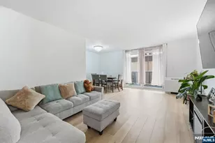 712 Broad Street 3C, Elizabeth, NJ 07208 - Photo 4