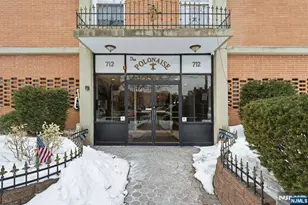 712 Broad Street 3C, Elizabeth, NJ 07208 - Photo 2