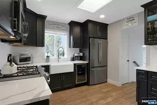 205 Rockland Ave, River Vale Township, NJ 07675 - Photo 12