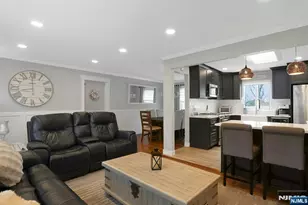 205 Rockland Ave, River Vale Township, NJ 07675 - Photo 8