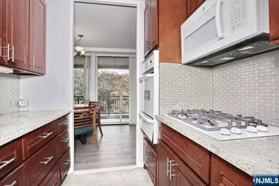 2 Horizon Road 404 #404, Fort Lee, NJ 07024 - Photo 14