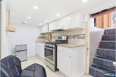 135 Dixon Avenue, Paterson, NJ 07501 - Photo 10