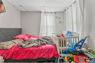 160 Burgess Place, Passaic, NJ 07055 - Photo 12