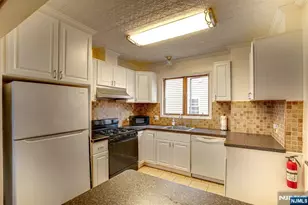 27 Brookline Ave, Nutley, NJ 07110 - Photo 18