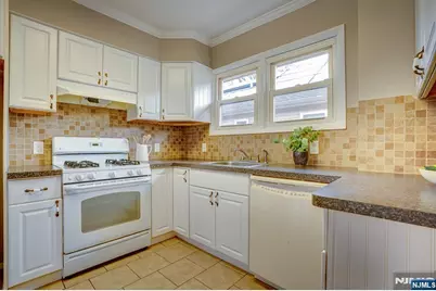 27 Brookline Avenue, Nutley, NJ 07110 - Photo 6