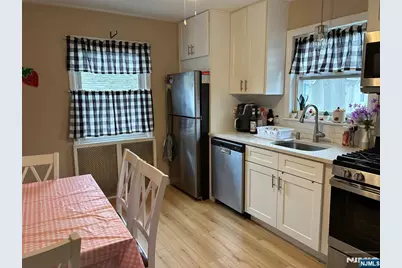 151 Conover Avenue, Nutley, NJ 07110 - Photo 16
