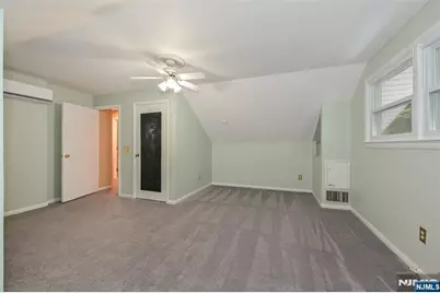 135 Elmwood Avenue, Ho Ho Kus, NJ 07423 - Photo 16