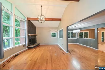 135 Elmwood Avenue, Ho Ho Kus, NJ 07423 - Photo 4
