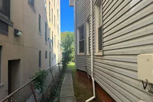 68 Danforth Ave, Jersey City, NJ 07305 - Photo 18