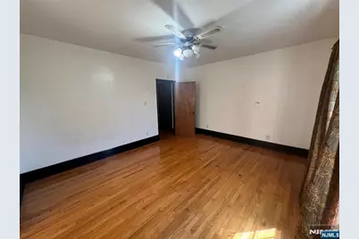 68 Danforth Avenue, Jersey City, NJ 07305 - Photo 12