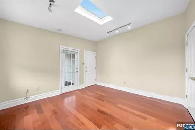 240 Clendenny Avenue 5A #5A, Jersey City, NJ 07304 - Photo 34