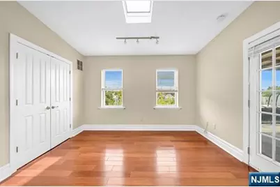 240 Clendenny Avenue 5A #5A, Jersey City, NJ 07304 - Photo 22