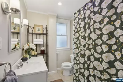 36 Willow Street, Montclair, NJ 07042 - Photo 16